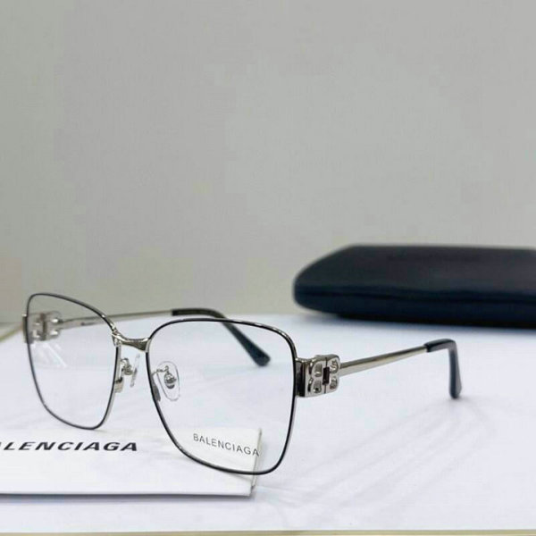 Balenciaga Sunglasses AAA (429)