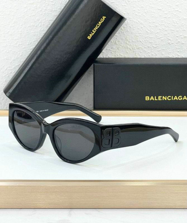Balenciaga Sunglasses AAA (266)