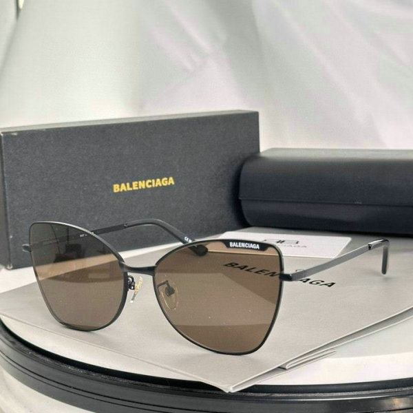 Balenciaga Sunglasses AAA (128)