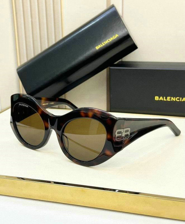 Balenciaga Sunglasses AAA (389)