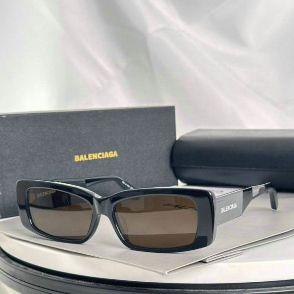 Balenciaga Sunglasses AAA (121)