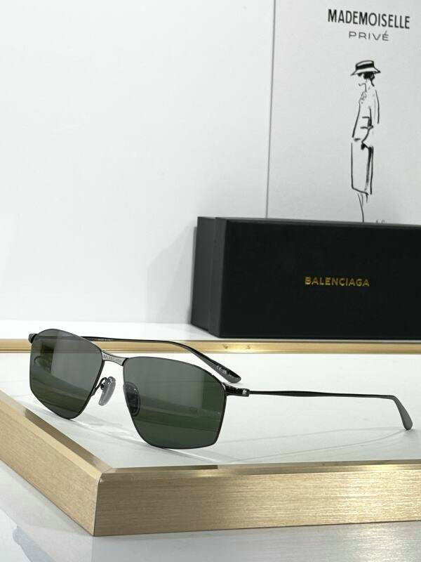 Balenciaga Sunglasses AAA (504)