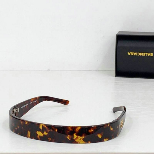 Balenciaga Sunglasses AAA (411)