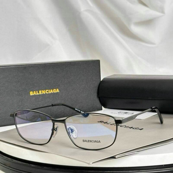 Balenciaga Sunglasses AAA (424)