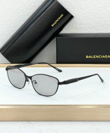 Balenciaga Sunglasses AAA (246)