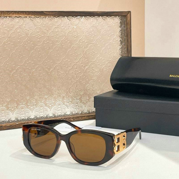 Balenciaga Sunglasses AAA (589)