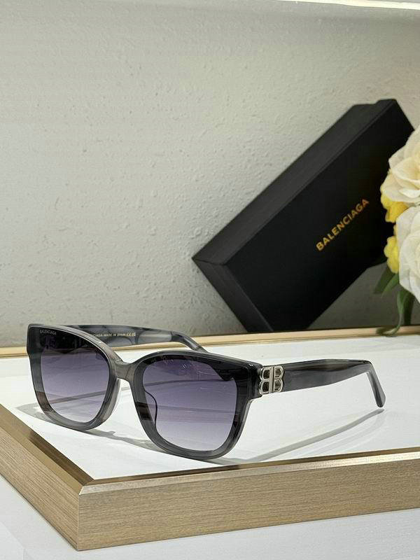 Balenciaga Sunglasses AAA (626)