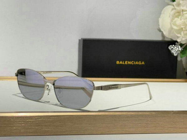 Balenciaga Sunglasses AAA (442)