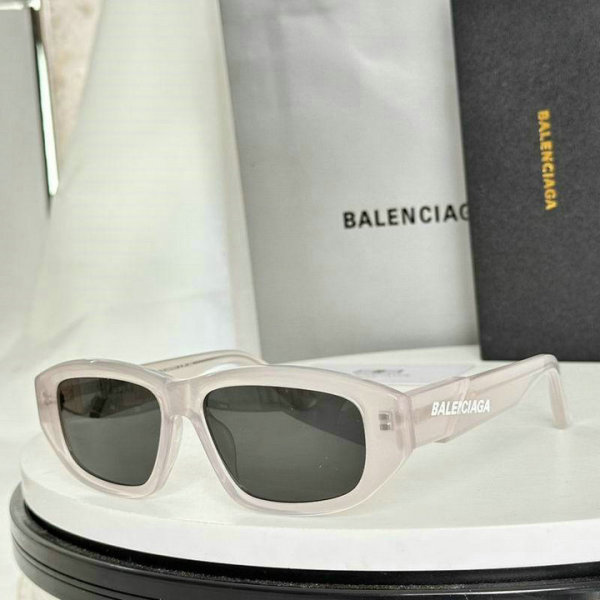 Balenciaga Sunglasses AAA (581)