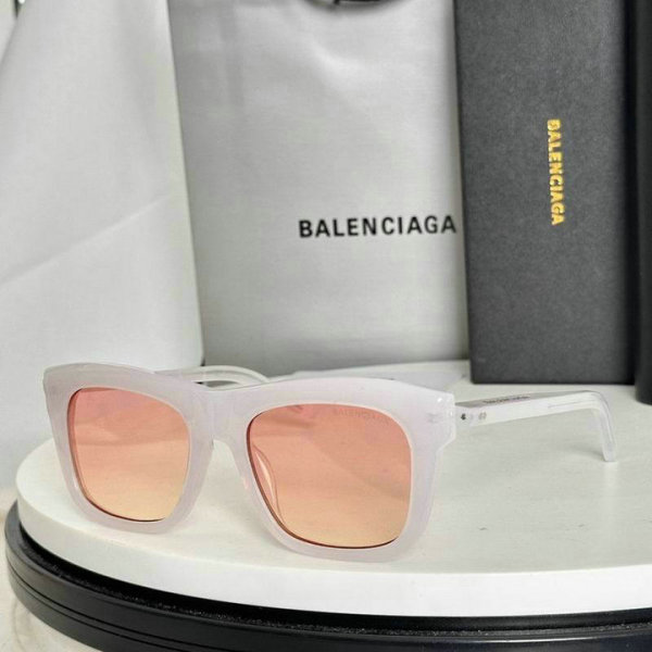 Balenciaga Sunglasses AAA (631)