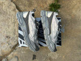 OFF-WHITE SNEAKERS (84)