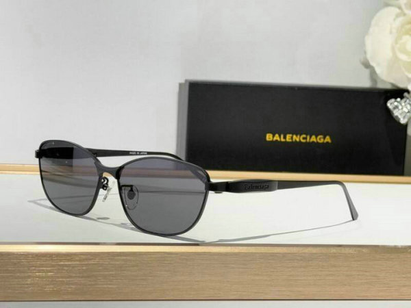 Balenciaga Sunglasses AAA (445)