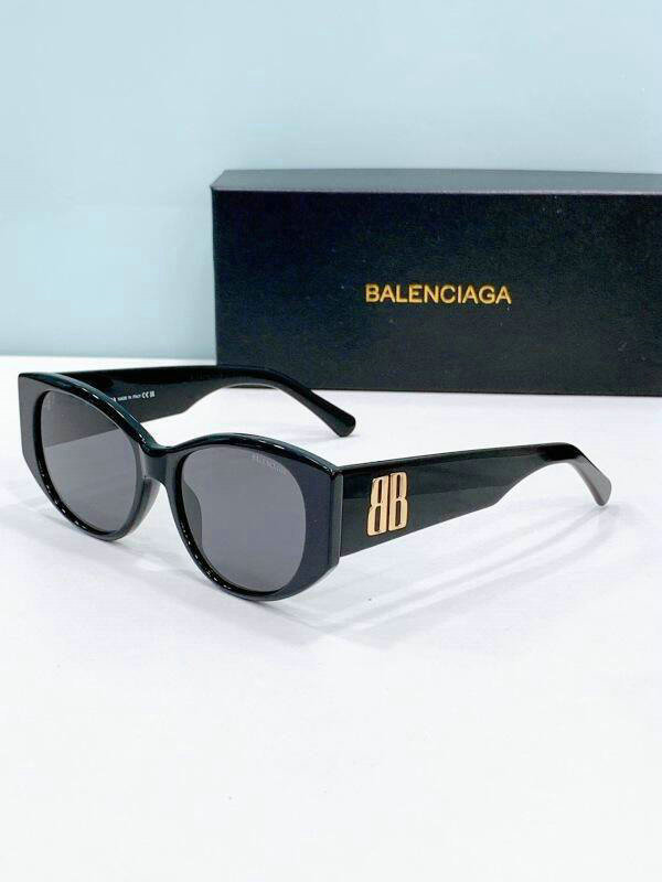 Balenciaga Sunglasses AAA (531)