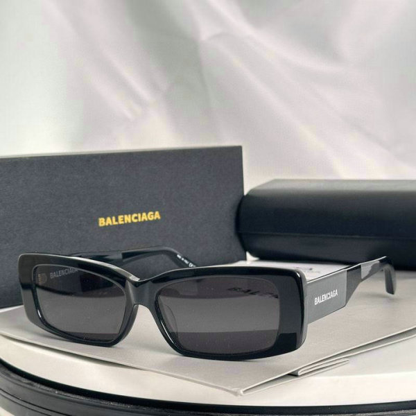 Balenciaga Sunglasses AAA (118)