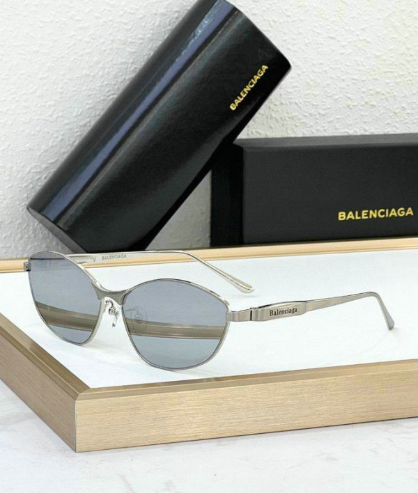Balenciaga Sunglasses AAA (224)
