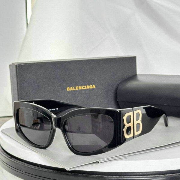 Balenciaga Sunglasses AAA (23)