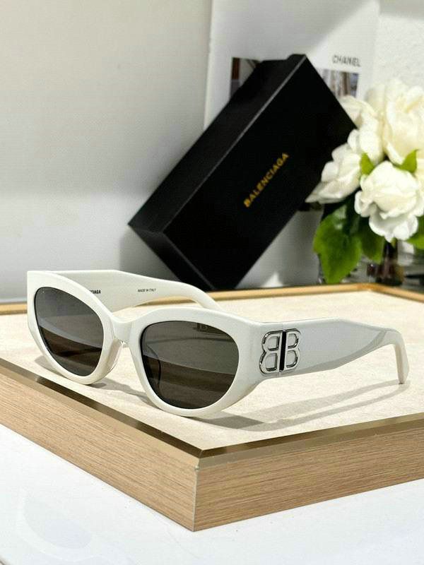 Balenciaga Sunglasses AAA (48)