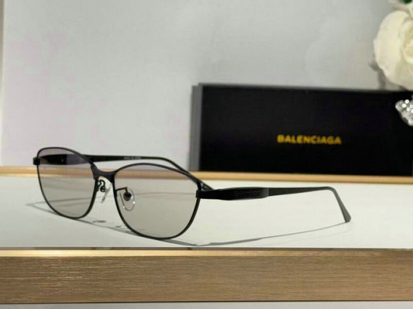 Balenciaga Sunglasses AAA (443)