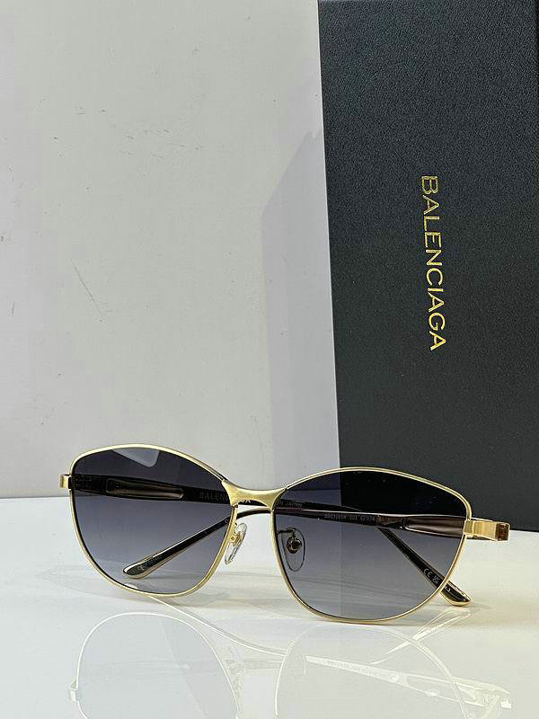 Balenciaga Sunglasses AAA (370)