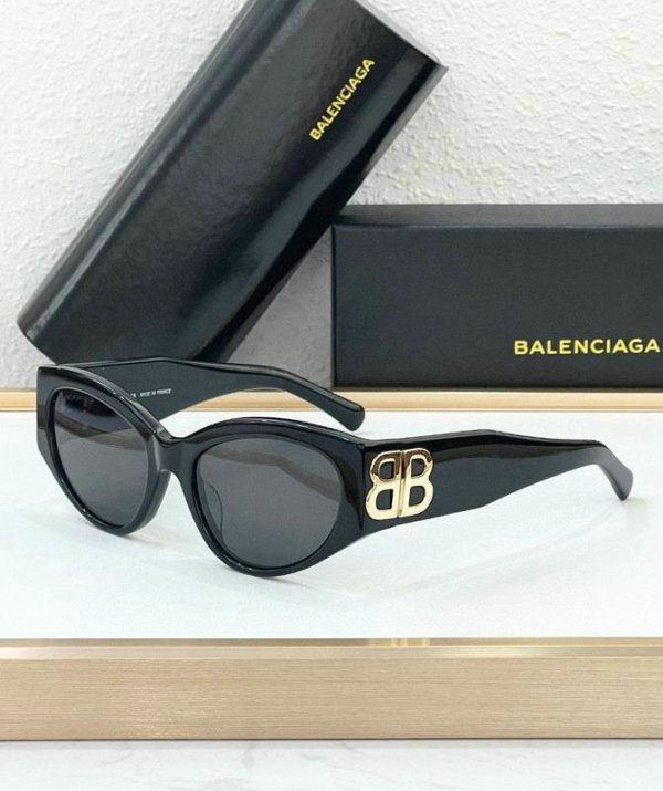 Balenciaga Sunglasses AAA (267)