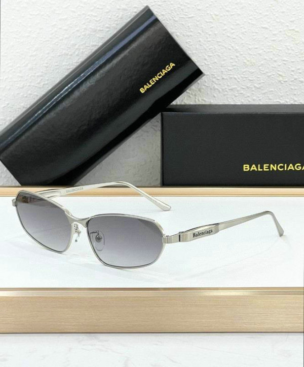 Balenciaga Sunglasses AAA (256)