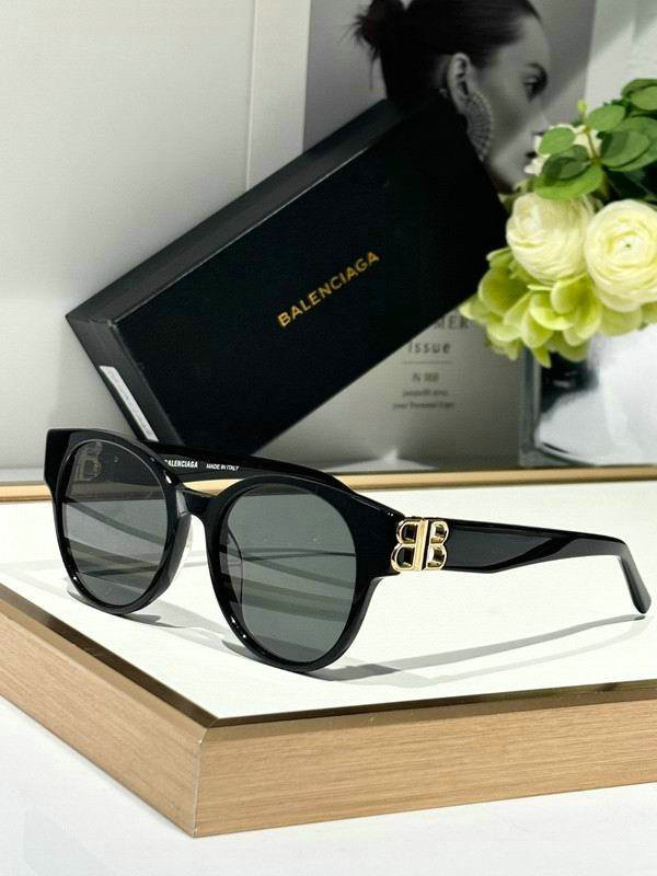 Balenciaga Sunglasses AAA (41)