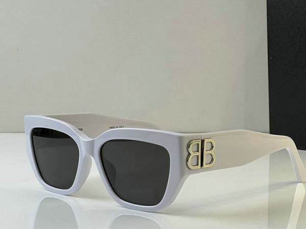 Balenciaga Sunglasses AAA (347)