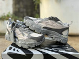 OFF-WHITE SNEAKERS (84)