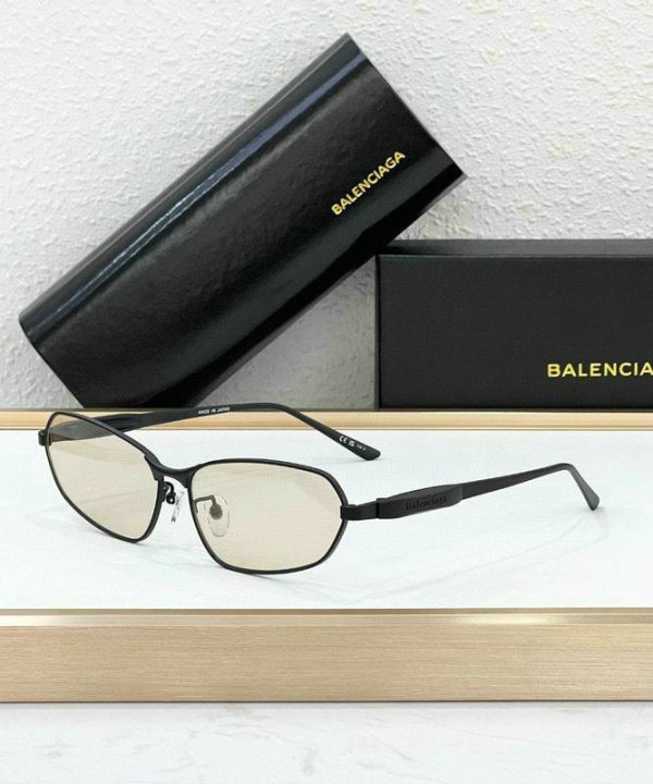 Balenciaga Sunglasses AAA (252)