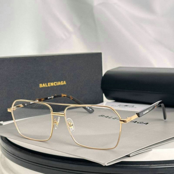 Balenciaga Sunglasses AAA (96)