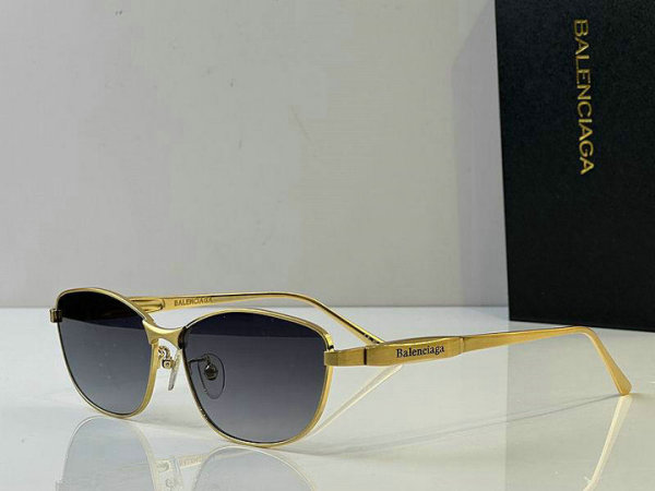 Balenciaga Sunglasses AAA (349)