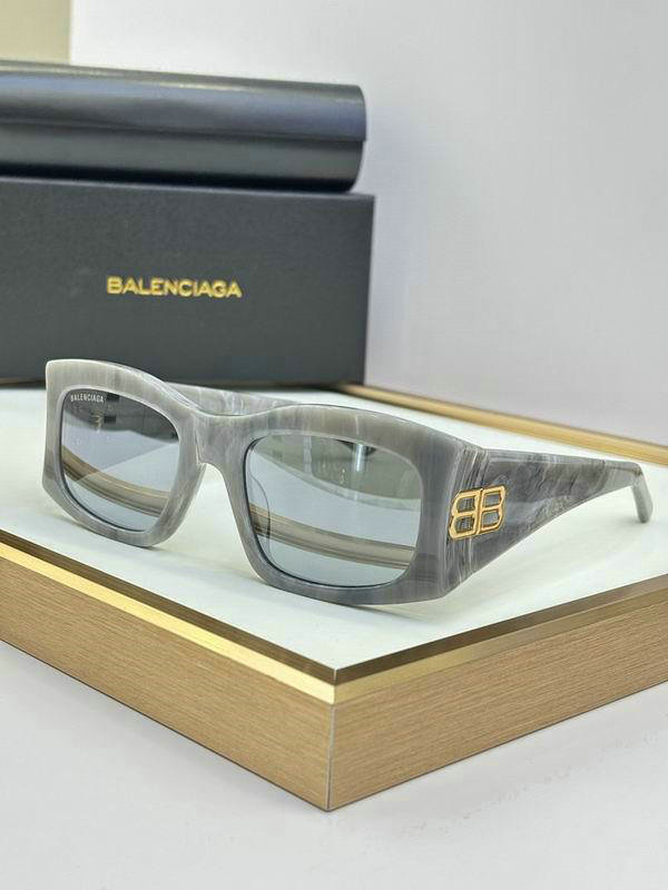 Balenciaga Sunglasses AAA (601)