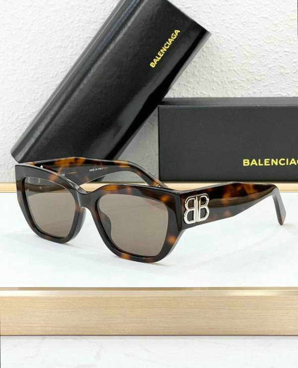 Balenciaga Sunglasses AAA (223)