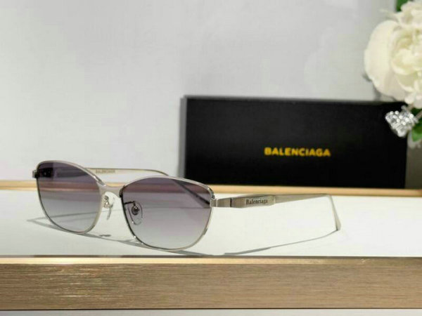 Balenciaga Sunglasses AAA (446)