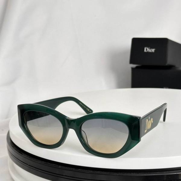 Dior Sunglasses AAA (255)