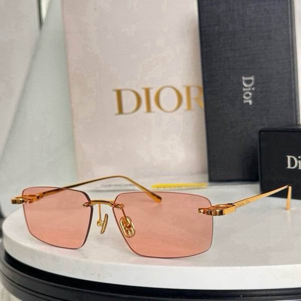 Dior Sunglasses AAA (946)