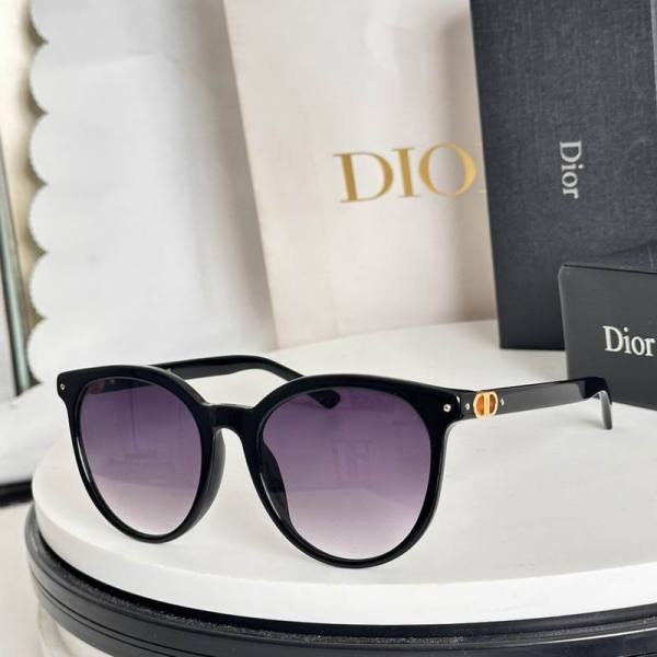 Dior Sunglasses AAA (1222)