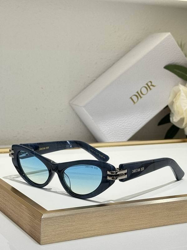 Dior Sunglasses AAA (637)