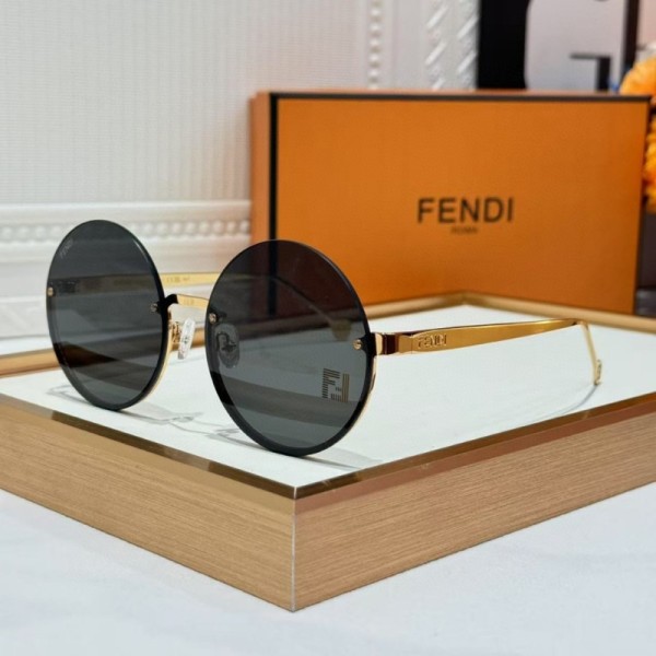 Fendi Sunglasses AAA (300)