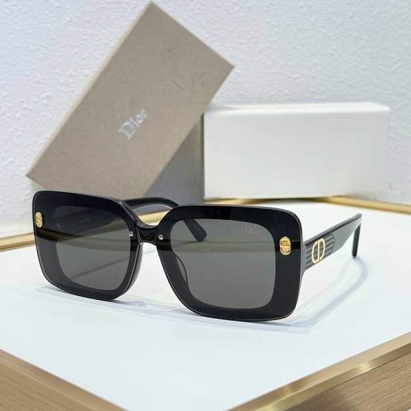 Dior Sunglasses AAA (760)