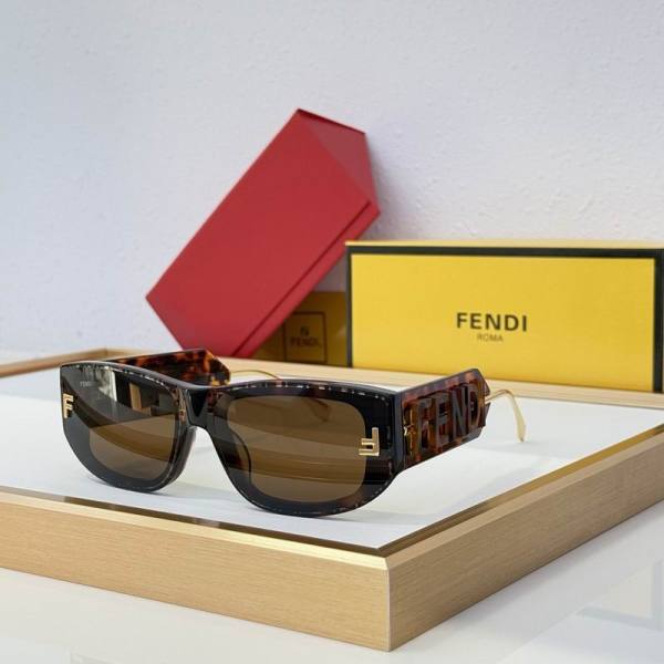 Fendi Sunglasses AAA (507)