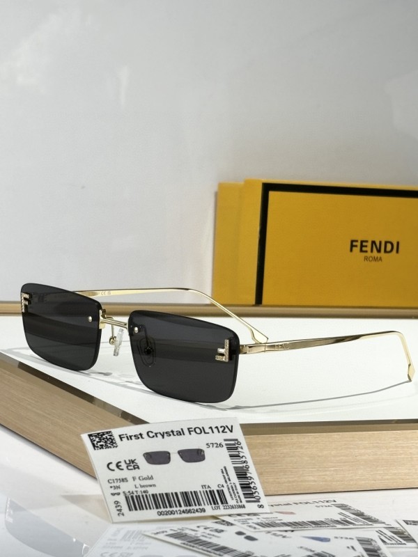 Fendi Sunglasses AAA (135)