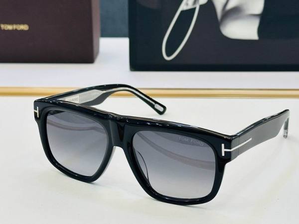 Tom Ford Sunglasses AAA (1221)