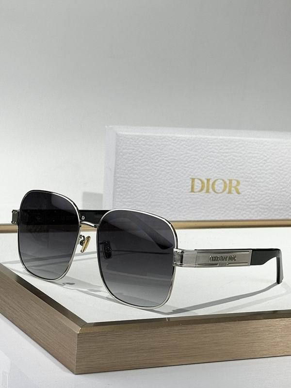 Dior Sunglasses AAA (605)
