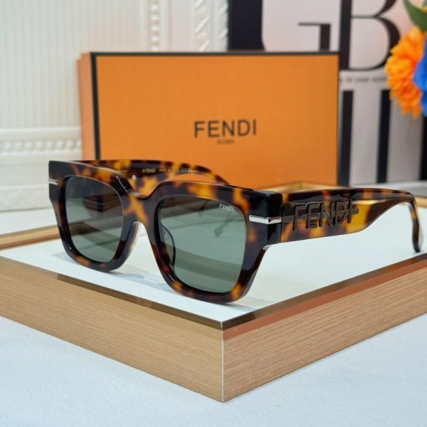 Fendi Sunglasses AAA (315)