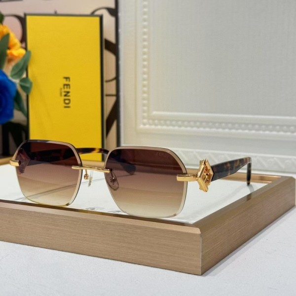 Fendi Sunglasses AAA (258)