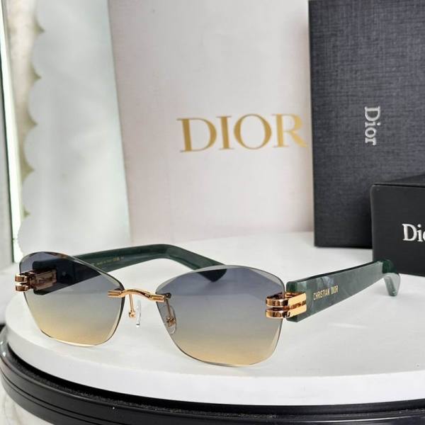 Dior Sunglasses AAA (1226)