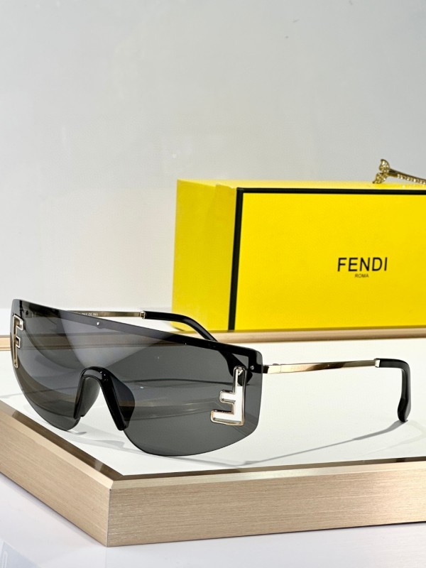 Fendi Sunglasses AAA (133)
