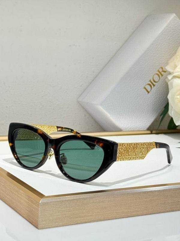 Dior Sunglasses AAA (193)