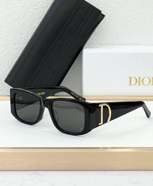 Dior Sunglasses AAA (130)